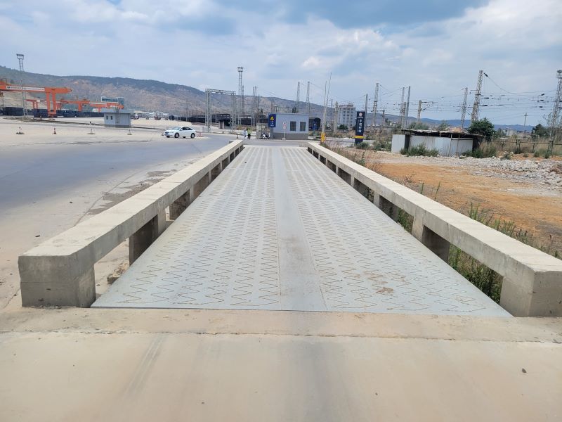 工業衡（地磅)尺寸可根據實際需要定制